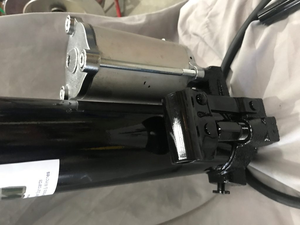 Air/Hydraulic Long Ram 12000kg DTM Trading