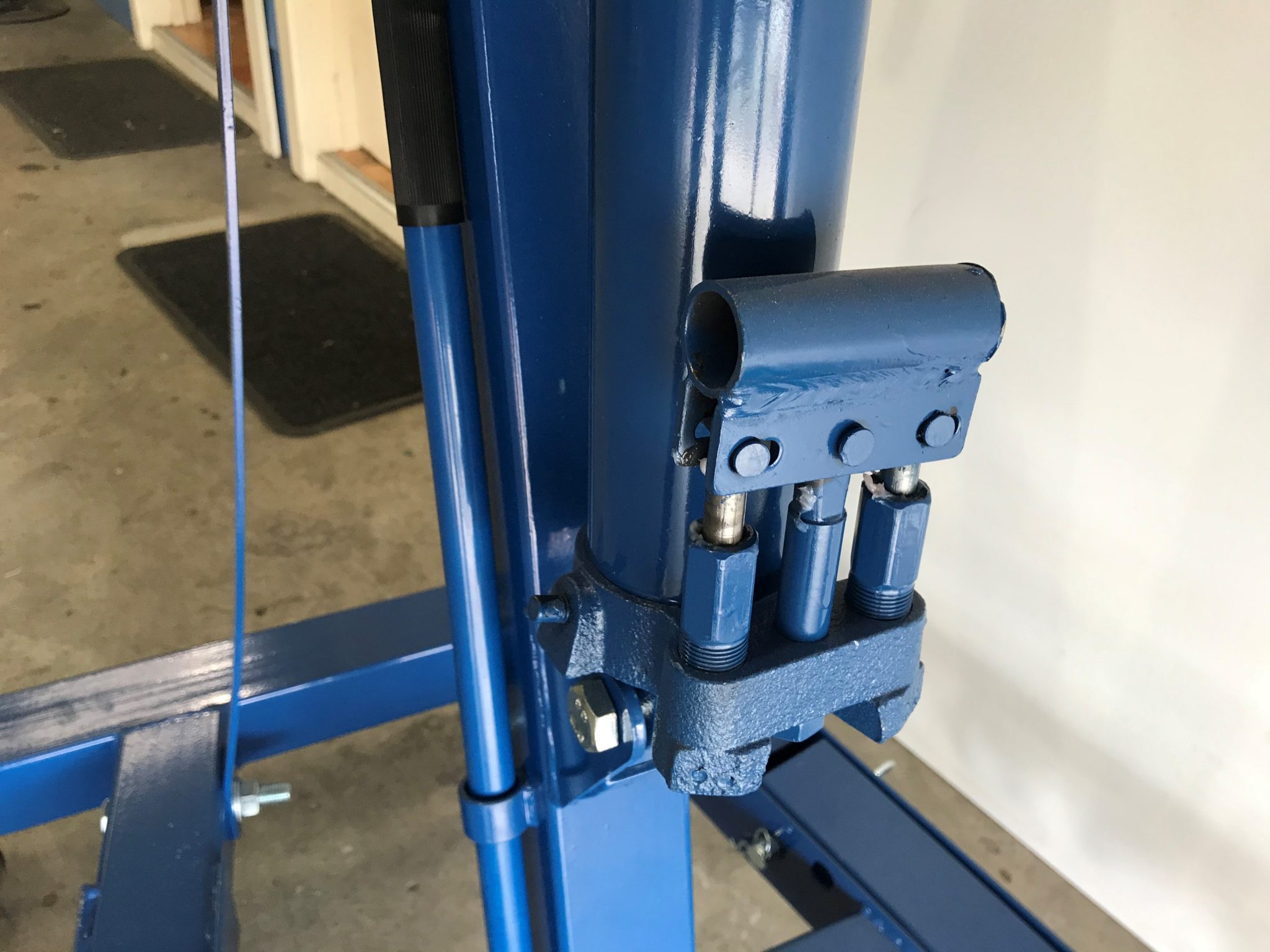 Engine Crane with Air/Hydraulic Pump 1800kg DTM Trading