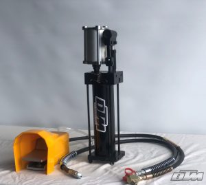 30ton Air/Hydraulic Pump and Hose Assembly