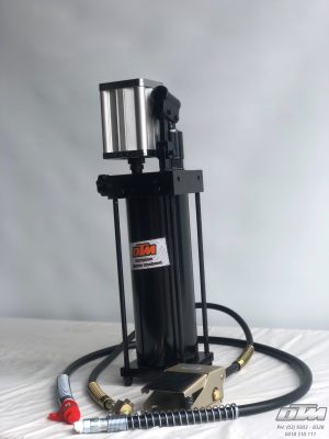 50ton Air/Hydraulic Pump and Hose with Foot Pedal