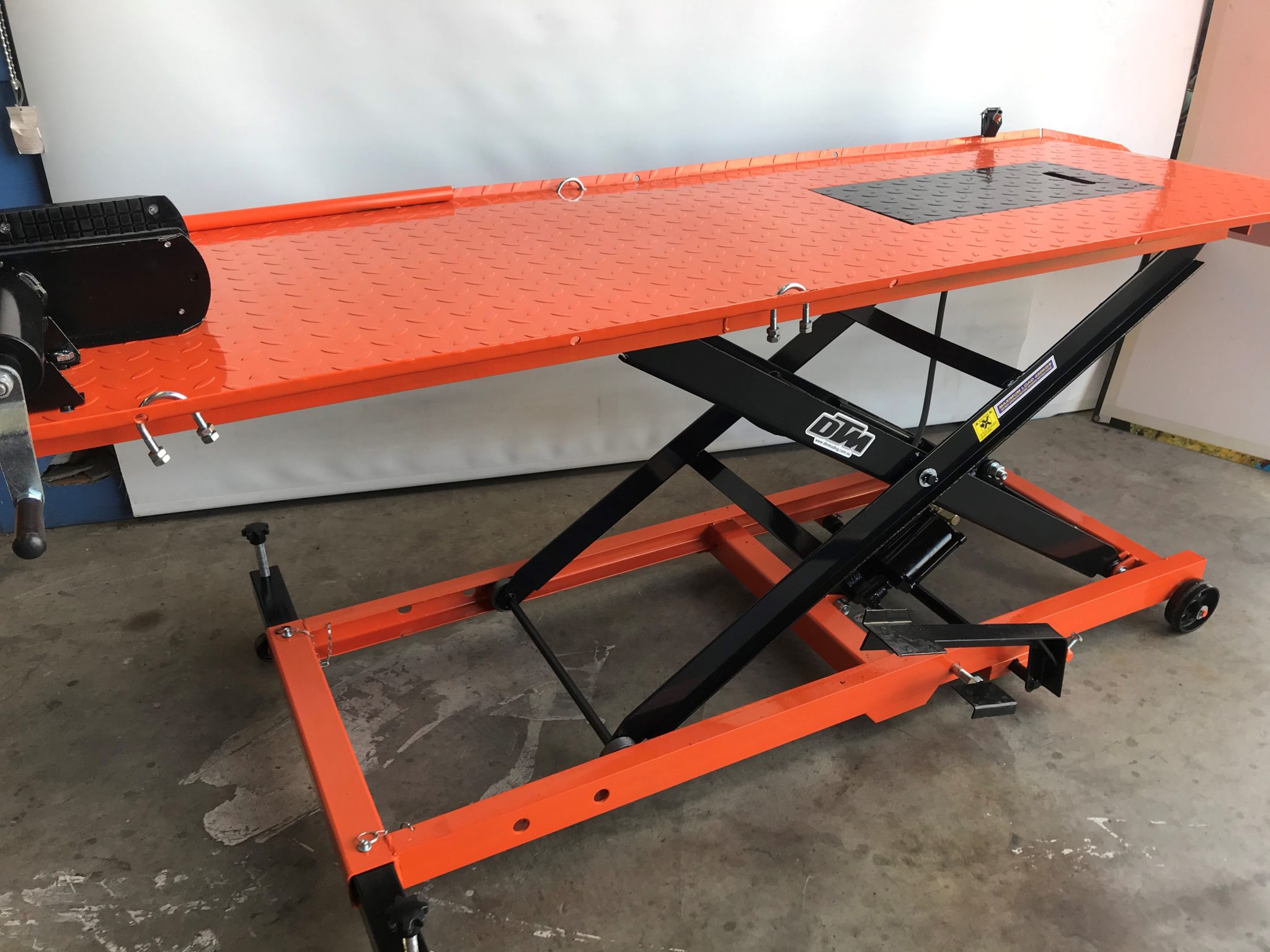 Motorcycle Air/Hydraulic Lift Bench 2000mm Long + Ramp DTM Trading