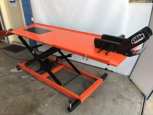 Motorcycle Air/Hydraulic Lift Bench 2000mm Long + Ramp