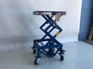 Motorcycle Hydraulic Lift Stand on Wheels