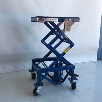 Motorcycle Hydraulic Lift Stand on Wheels