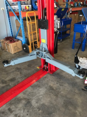 Car Hoist Two Post 4000kg 240 volt