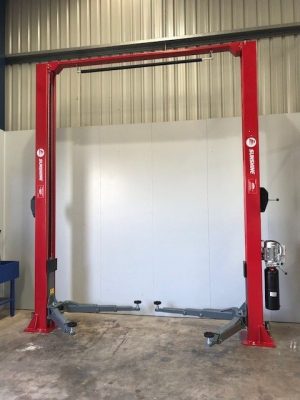 Two Post Clear Floor 4000 kg Car Hoist  415v