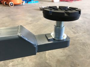 Two Post Clear Floor 4000 kg Car Hoist  415v