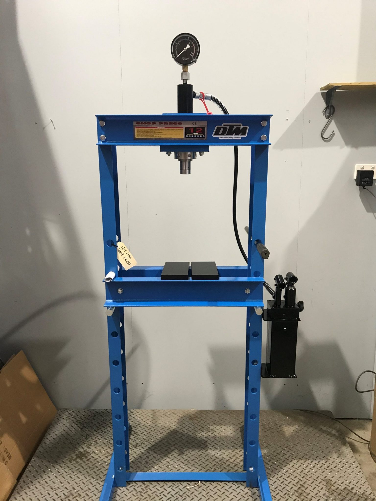 Hydraulic Shop Press 12 ton DTM Trading