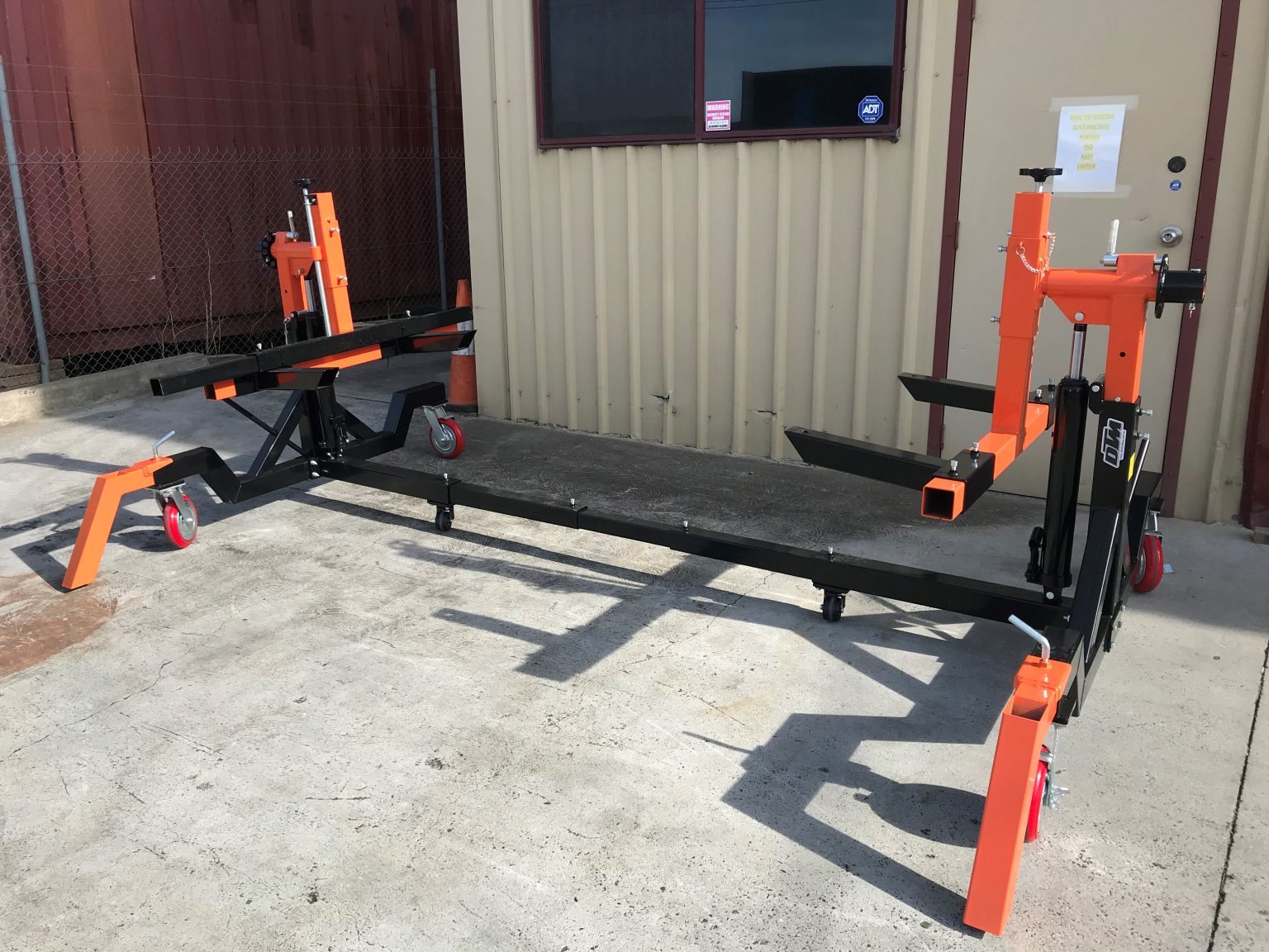 CAR ROTISSERIE 4500 LBS, 2200 KG, 360 DEGREE ROTATION ,BIG WHEELS