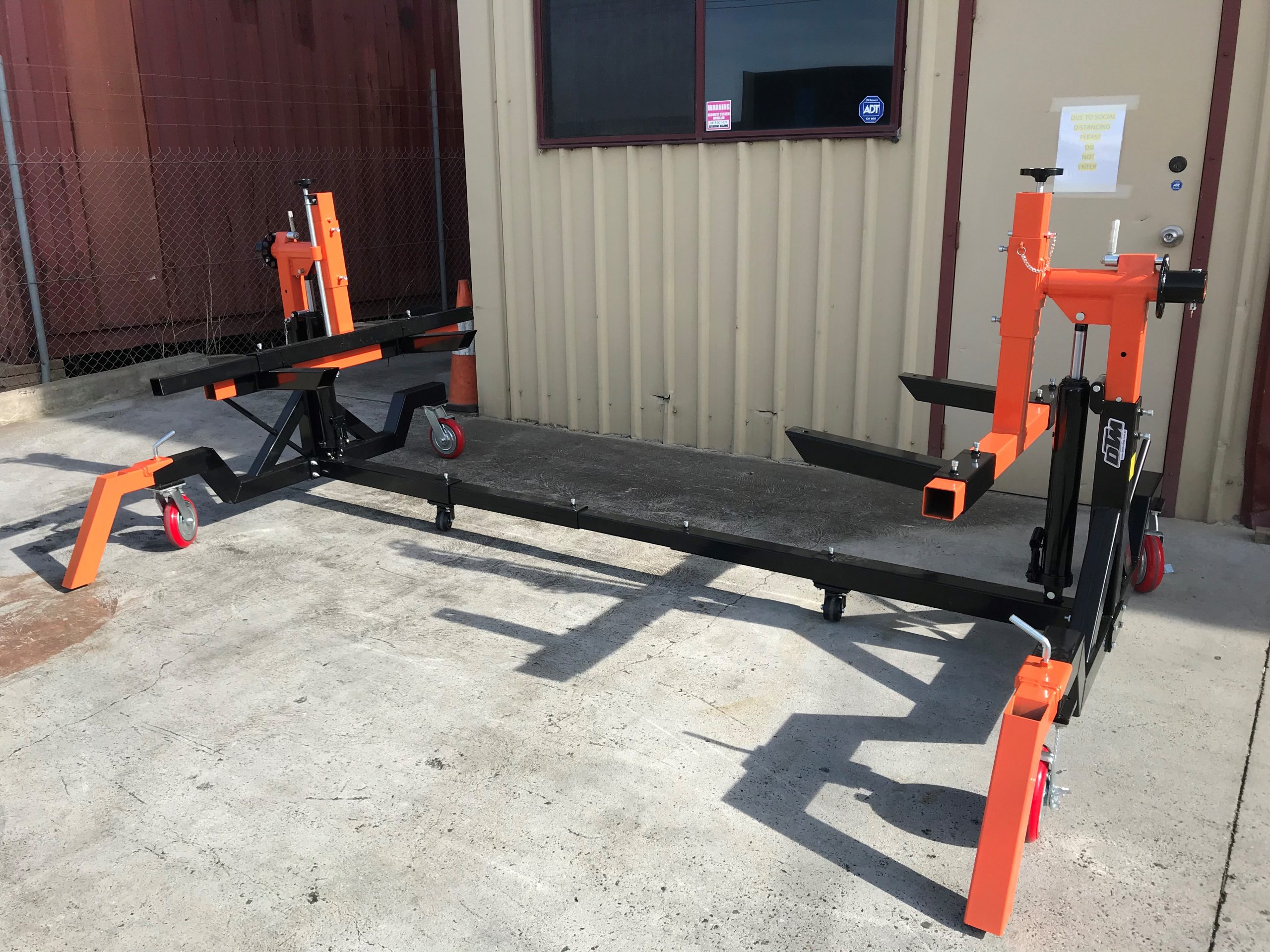 CAR ROTISSERIE 4500 LBS, 2200 KG, 360 DEGREE ROTATION ,BIG WHEELS