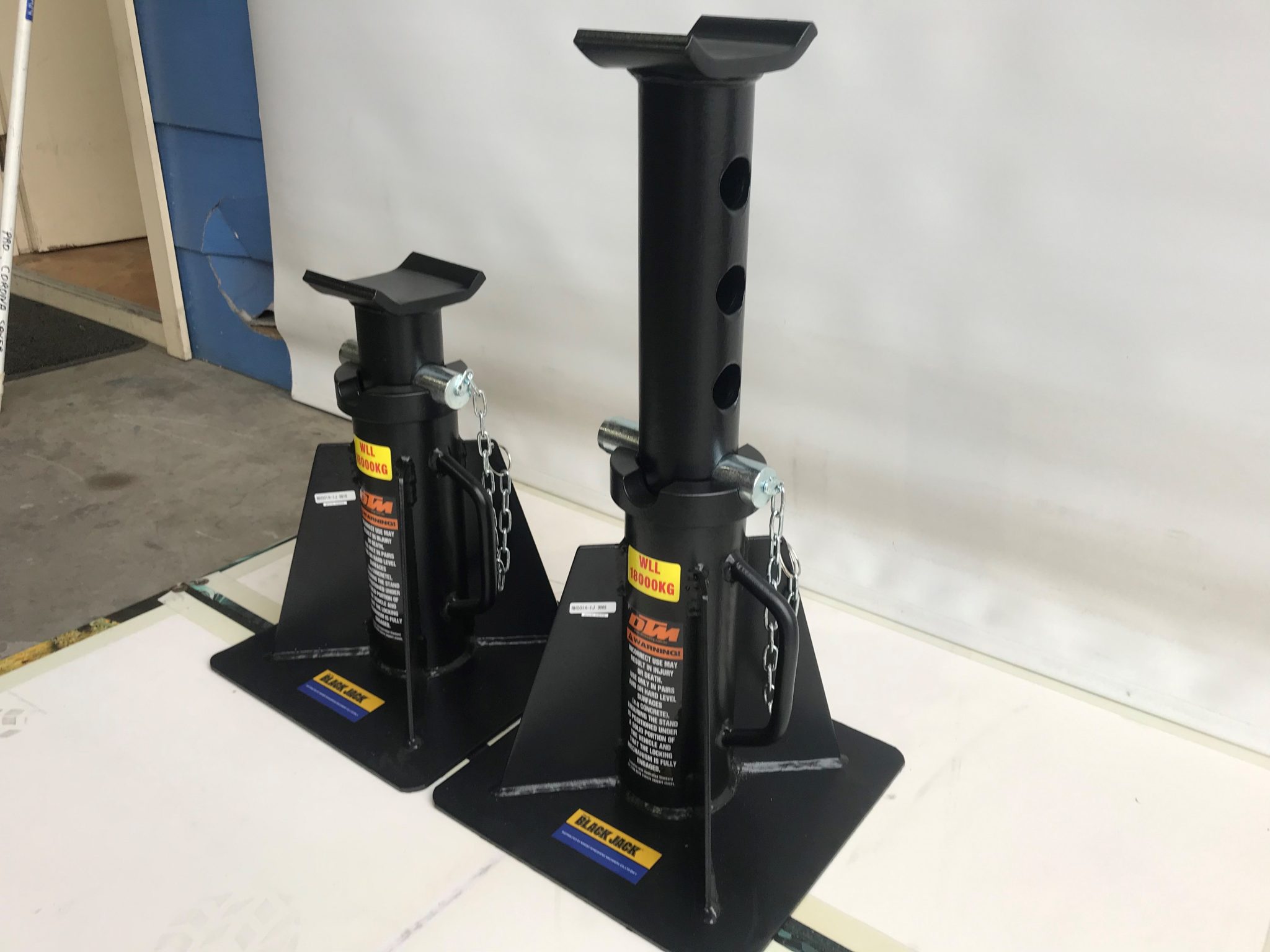 Black Jack Heavy Duty Jack Stands 18000kg x 2 DTM Trading