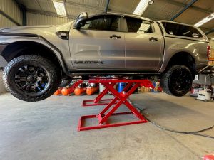 SXJS3210 Low Profile Mid-Rise Scissor Lift