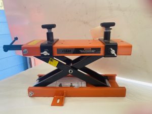 MC1009O Motorcycle Lift