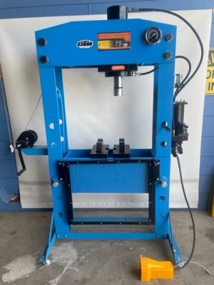 75 Ton Shop Press Air/Hydraulic Sliding Head