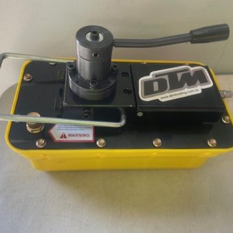 Air / Hyd Foot Pump, Two Way Valve, Porta Power Foot Pump 10000psi (APLT-02)